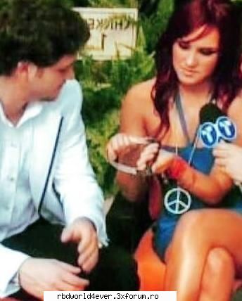 *Vondy's* - **Chris_Pollito** - Vondy's