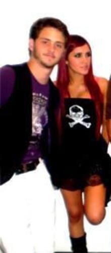 *Vondy's* - anahi_princessa - Vondy's