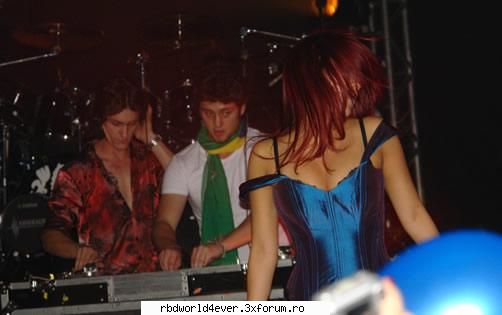 *Vondy's* - anahi_princessa - Vondy's