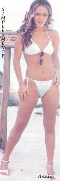 anahi mika - anahi_princessa - Anahi