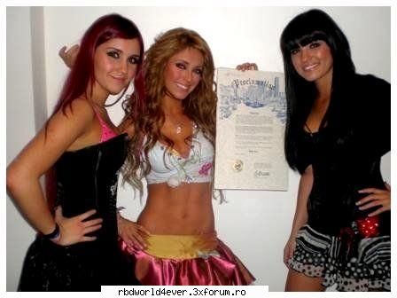 poze - anahi_princessa - Las reinas