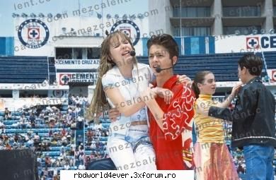 ucker mic - anahi_princessa - Christopher